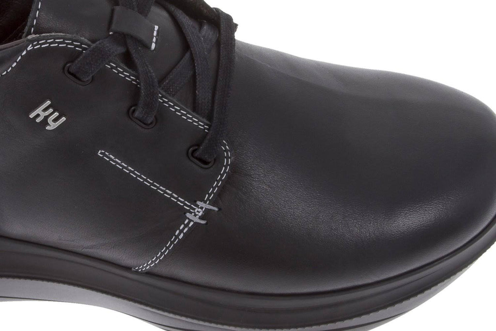 Black 8.5 W855703