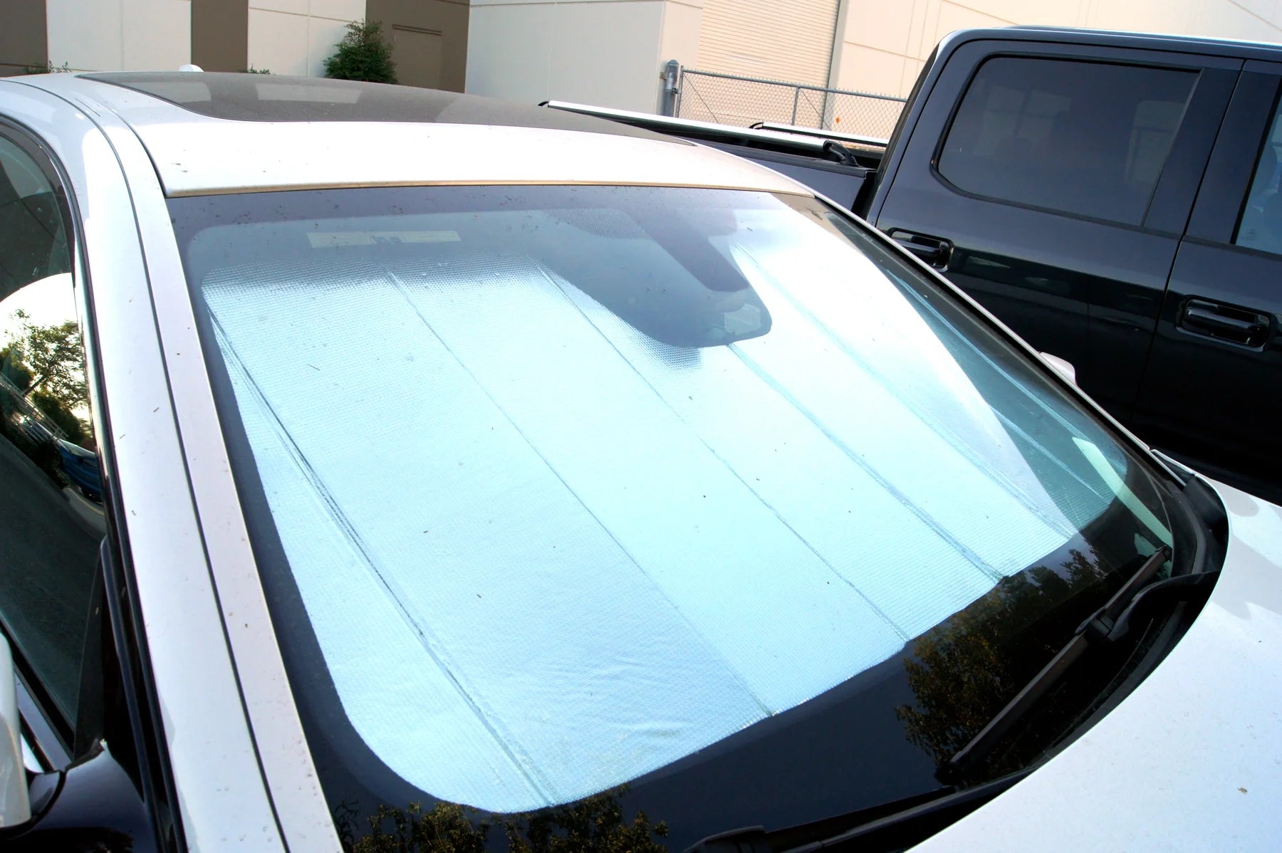 Custom Fit Windshield Sun Shade Protector for 2015-2020 Ford F-150 Extended Cab S86277