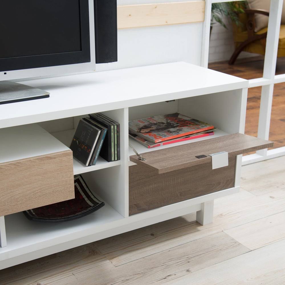 White Wood TV Stand E623