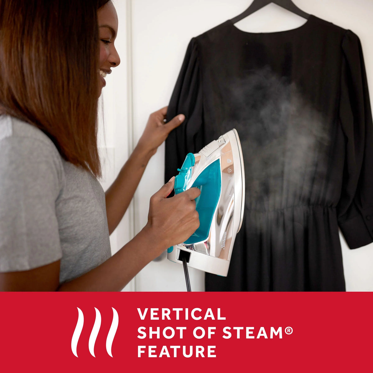 Chrome and Teal Finish Steam Iron with Retractable Cord O3601